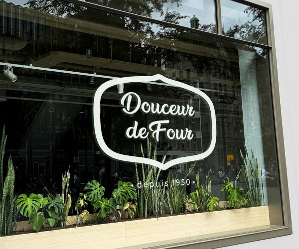 Custom Vinyl Lettering